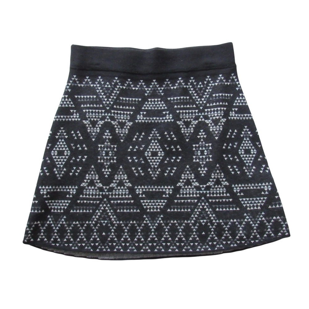 Title Nine Black Gray Mini Skirt Small Extrafine Merino Wool Blend Outdoors